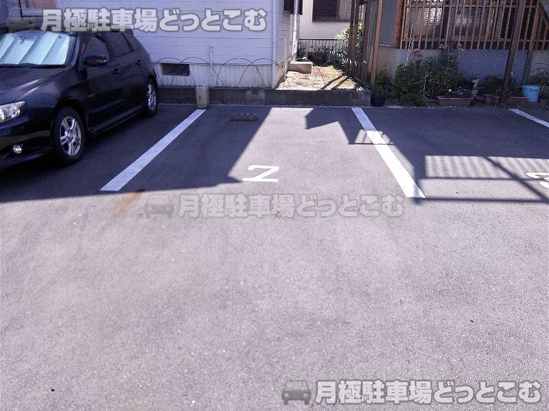 刈谷市原崎町4丁目104の月極駐車場3
