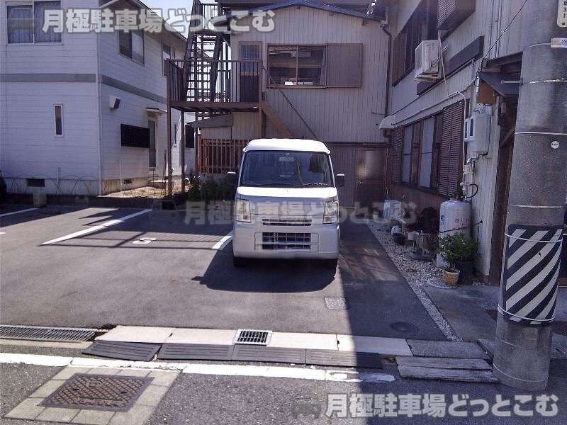 刈谷市原崎町4丁目104の月極駐車場5