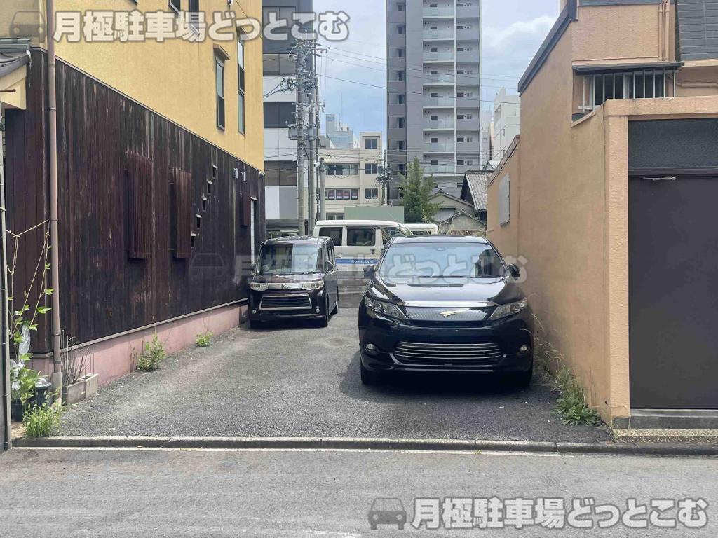 名古屋市中村区名駅5丁目6の月極駐車場1