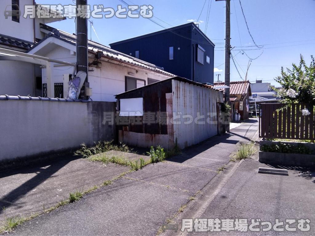 名古屋市熱田区二番2丁目1132-1の月極駐車場4