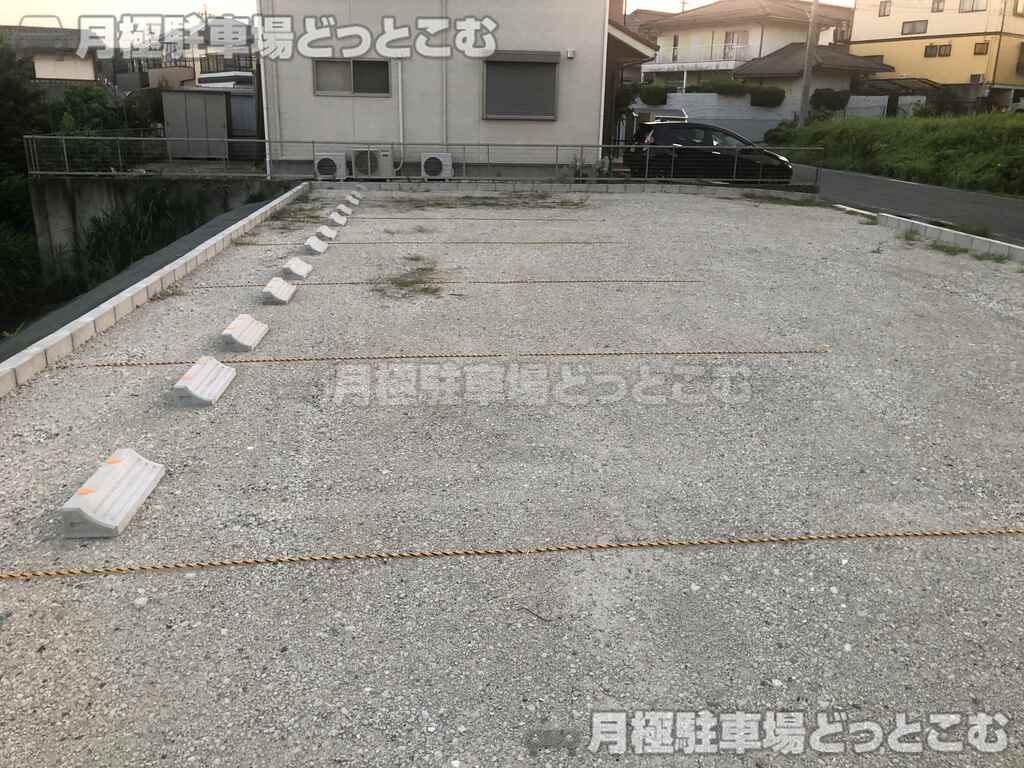 日進市竹の山5丁目2703の月極駐車場3