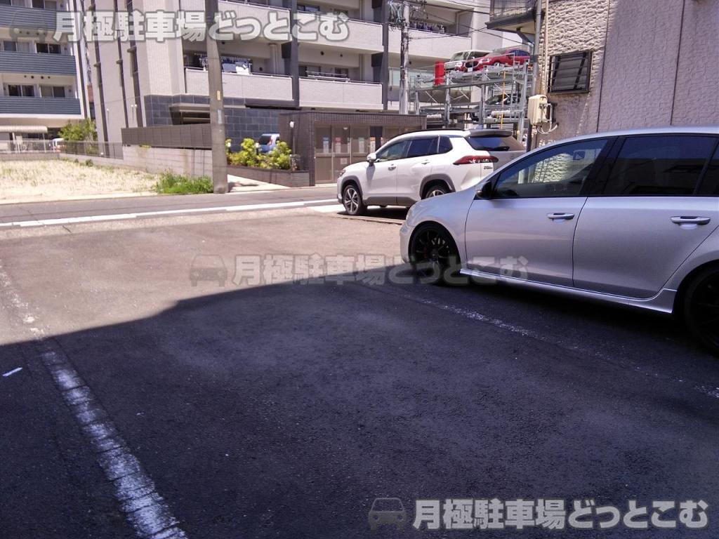 名古屋市中川区尾頭橋3丁目1108の月極駐車場4