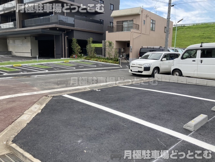 名古屋市西区新福寺町2丁目10の月極駐車場5