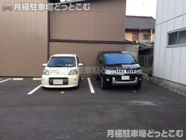 名古屋市北区紅雲町43の月極駐車場2
