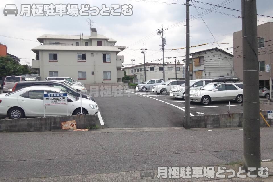 名古屋市名東区上社4-255の月極駐車場3