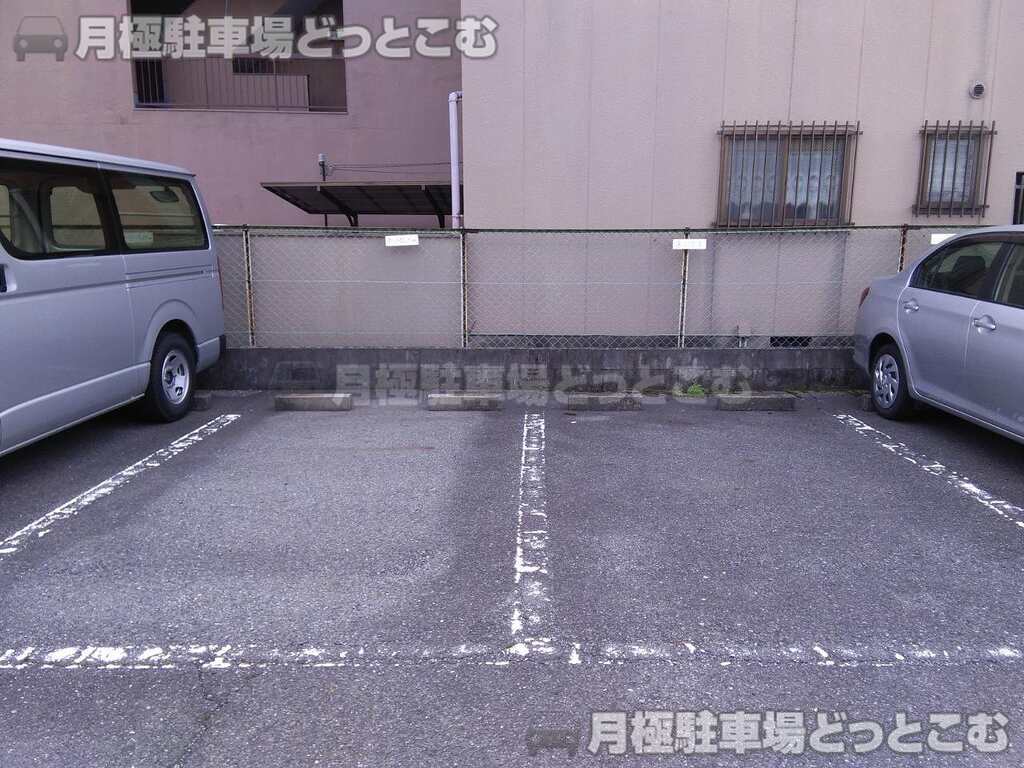 名古屋市西区幅下1丁目219の月極駐車場2