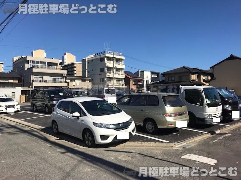 名古屋市北区水草町2-29の月極駐車場2