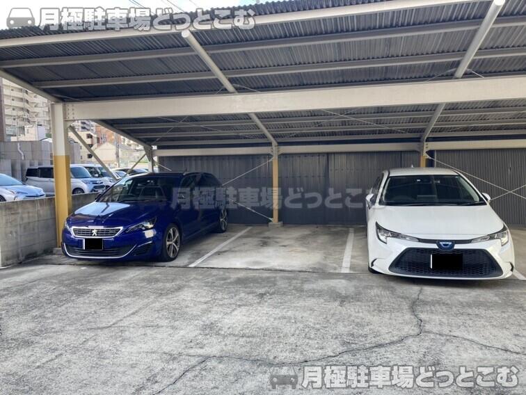 名古屋市西区菊井2丁目807-1,2の月極駐車場2