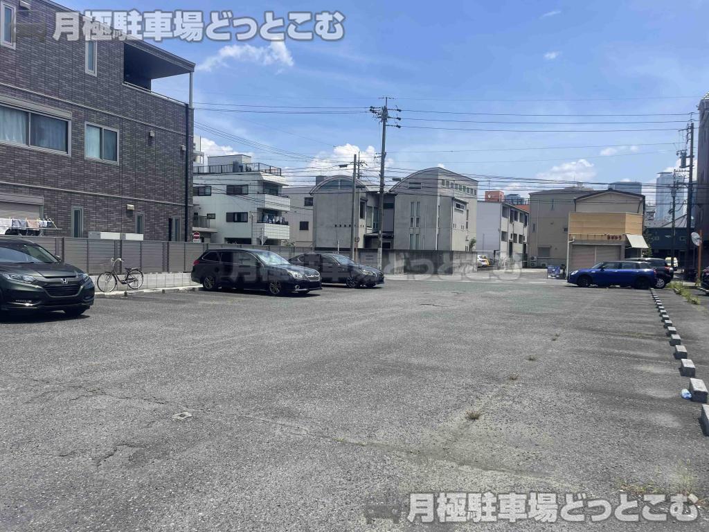 名古屋市中村区道下町3-28の月極駐車場4