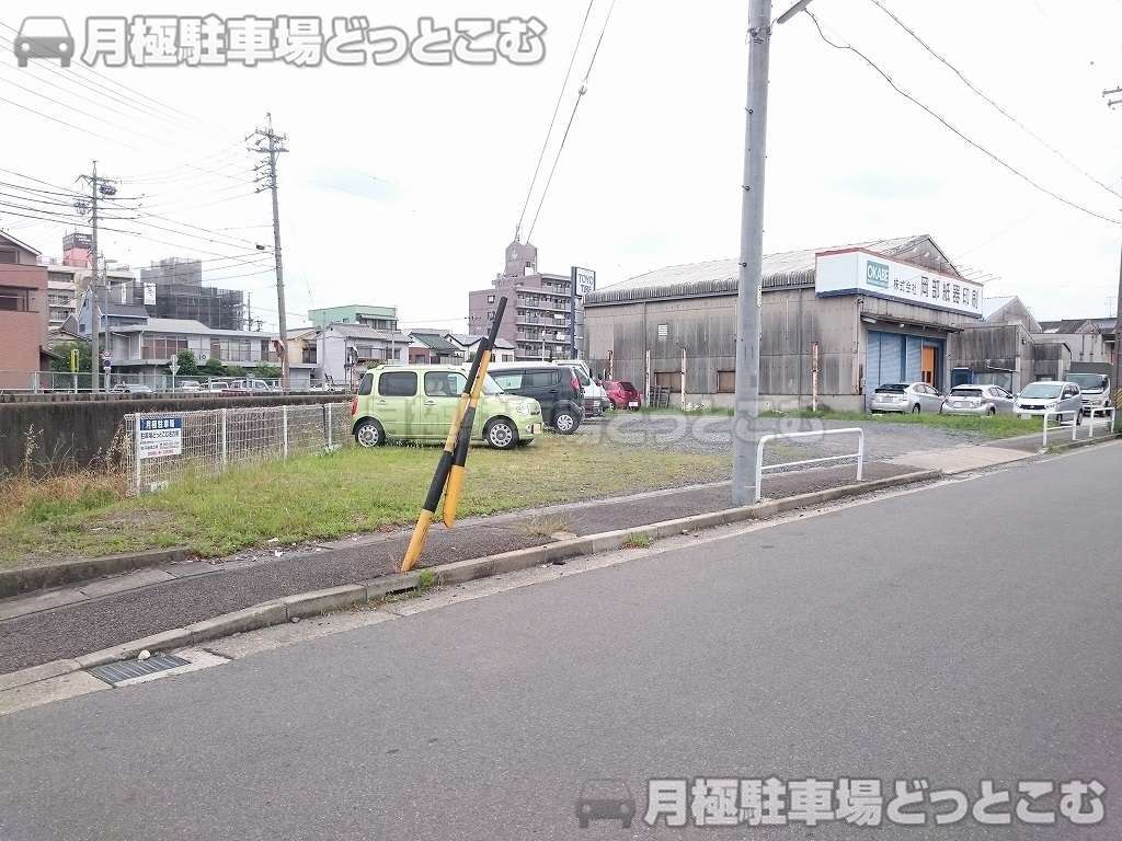 名古屋市北区楠1丁目301の月極駐車場2