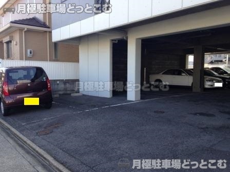名古屋市北区敷島町58-2の月極駐車場1