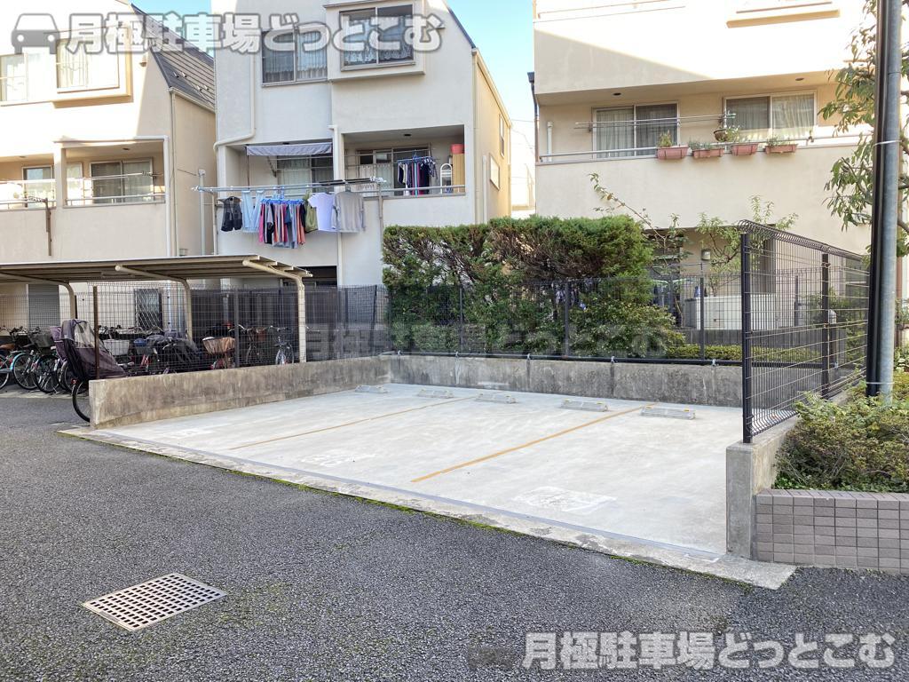 板橋区志村1-4-23の月極駐車場2