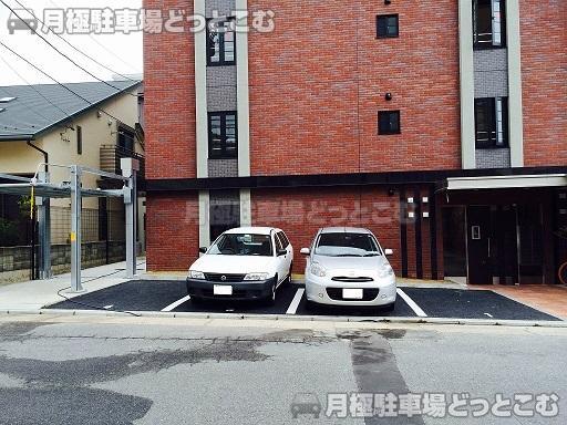 名古屋市千種区西山元町2-8の月極駐車場2