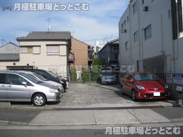 名古屋市千種区若水3丁目2717の月極駐車場3