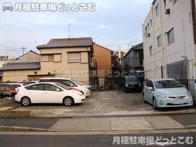 名古屋市千種区若水3丁目2717の月極駐車場2