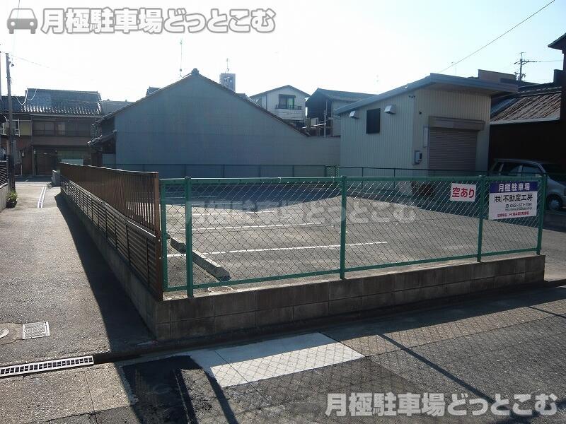 名古屋市西区菊井1丁目3402番2の月極駐車場3