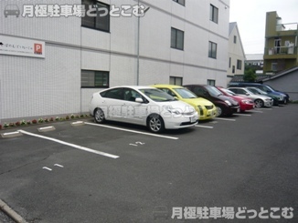 名古屋市中区大須1丁目2414番の月極駐車場2