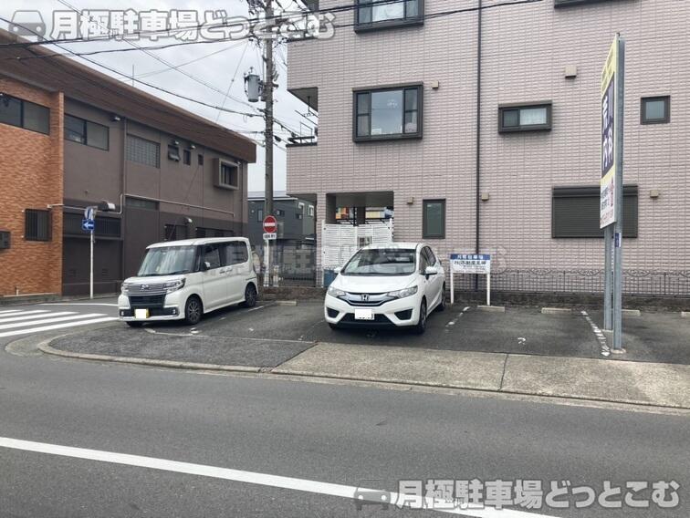 名古屋市中村区岩塚町3丁目39番5の月極駐車場1