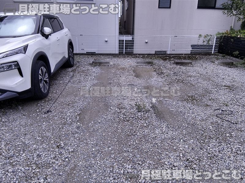 日進市梅森台5丁目38番の月極駐車場3