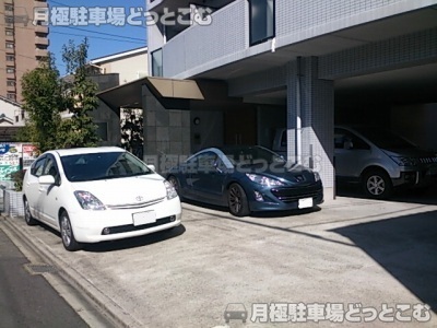 名古屋市北区田幡2丁目5-21の月極駐車場2