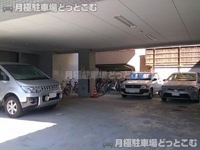 名古屋市北区田幡2丁目5-21の月極駐車場2