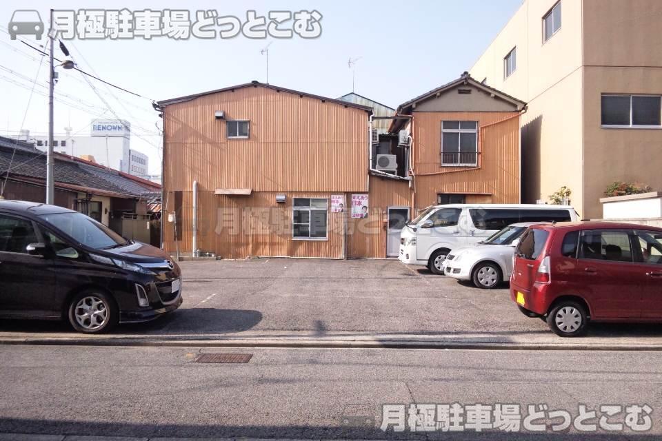 名古屋市瑞穂区亀城町1-8-1.1-8-2の月極駐車場3