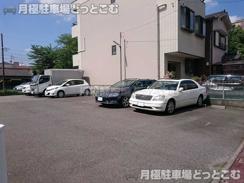 名古屋市中川区露橋1丁目1517の月極駐車場2