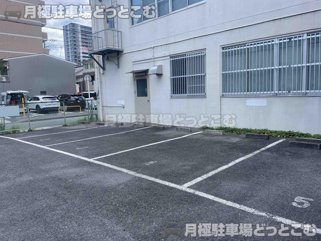 名古屋市中村区竹橋町2807の月極駐車場2