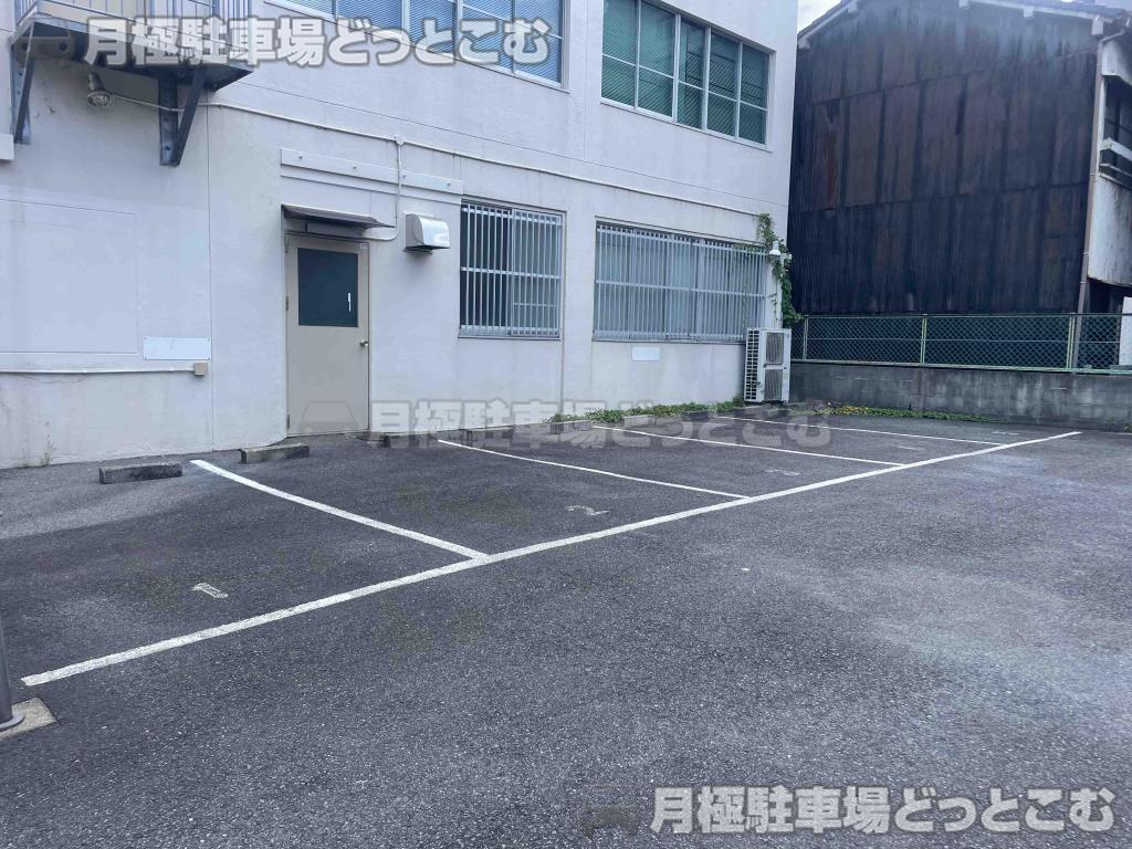 名古屋市中村区竹橋町2807の月極駐車場4