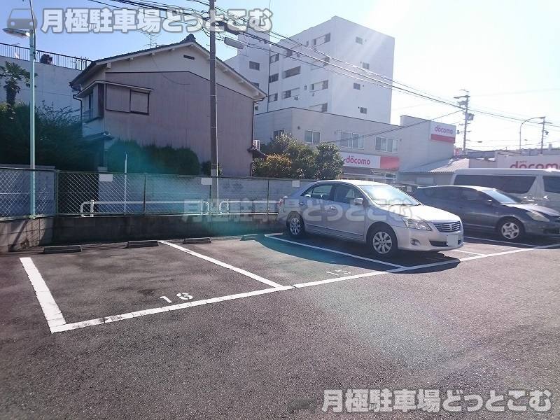 名古屋市瑞穂区妙音通4-14-1の月極駐車場2