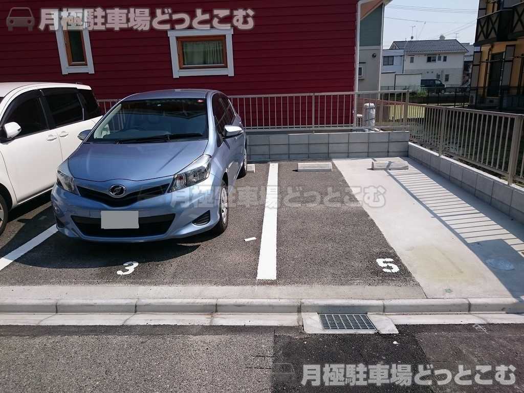 名古屋市中村区二瀬町29の月極駐車場3