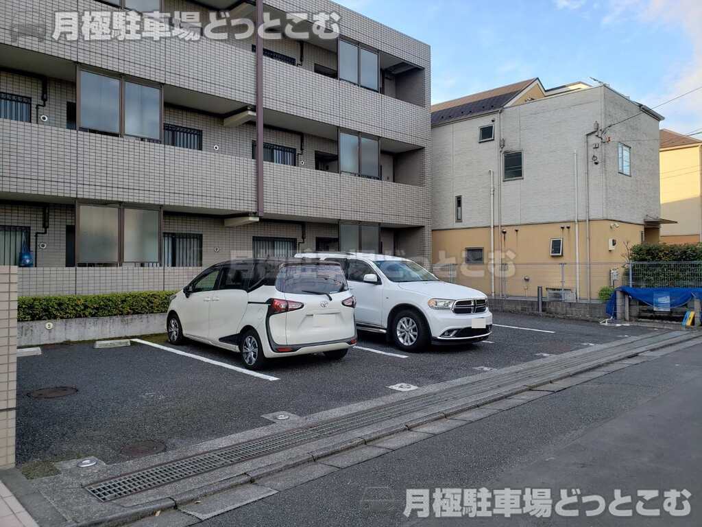 杉並区阿佐谷北4-11-14の月極駐車場1