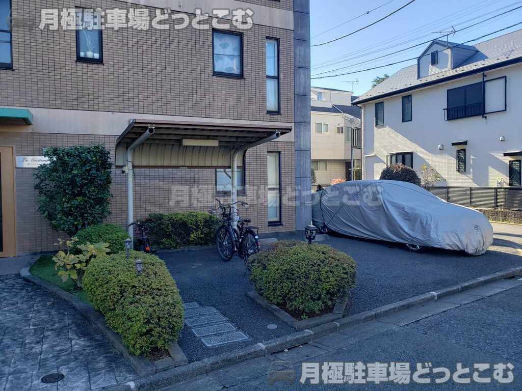 杉並区大宮2丁目7-7の月極駐車場2