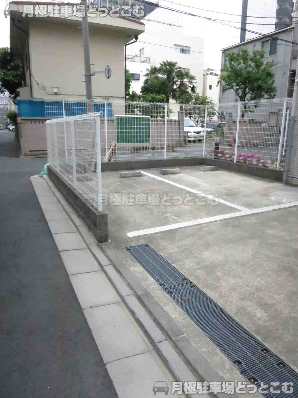 墨田区石原3-6-3の月極駐車場1