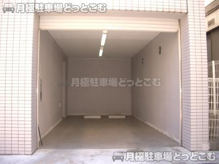 横浜市南区高砂町1丁目10-9の月極駐車場3