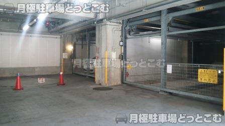 横浜市中区本牧原19の月極駐車場3