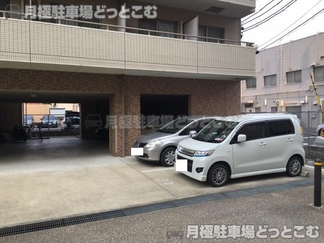 春日井市旭町1-2-1の月極駐車場2
