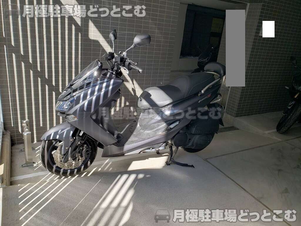 豊島区西池袋4丁目8の月極駐車場2