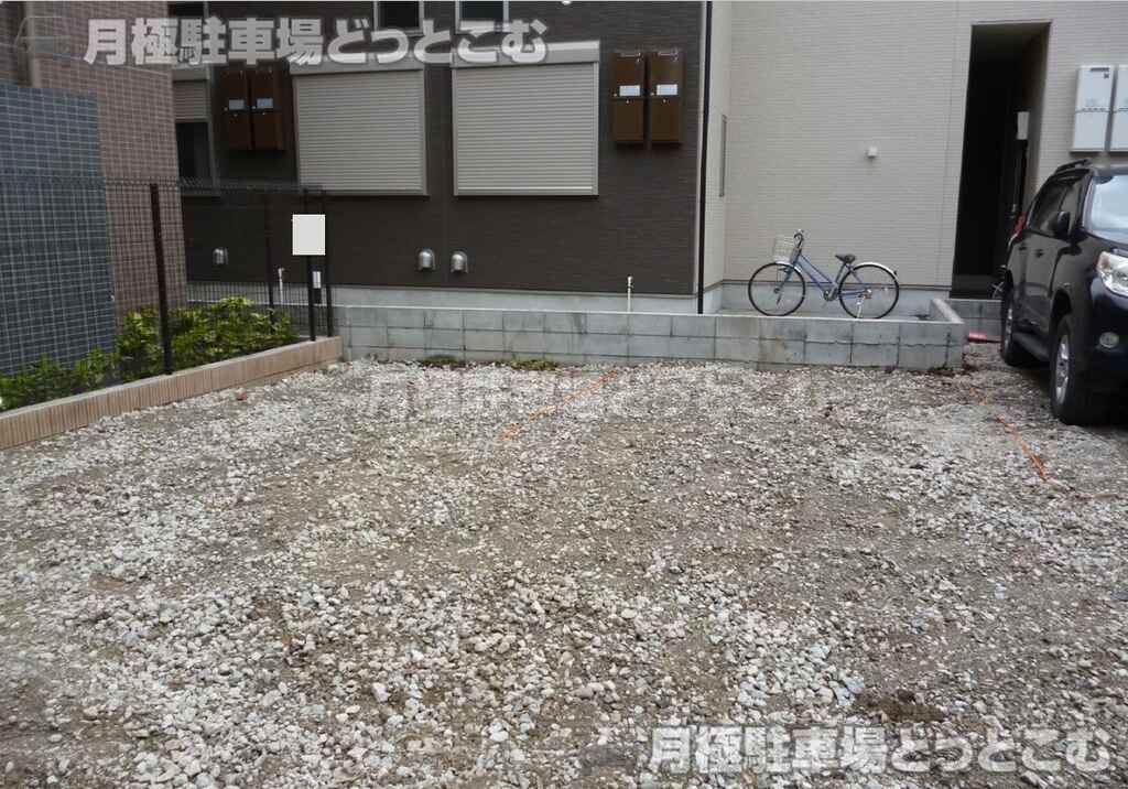 北区志茂5-26-3の月極駐車場3