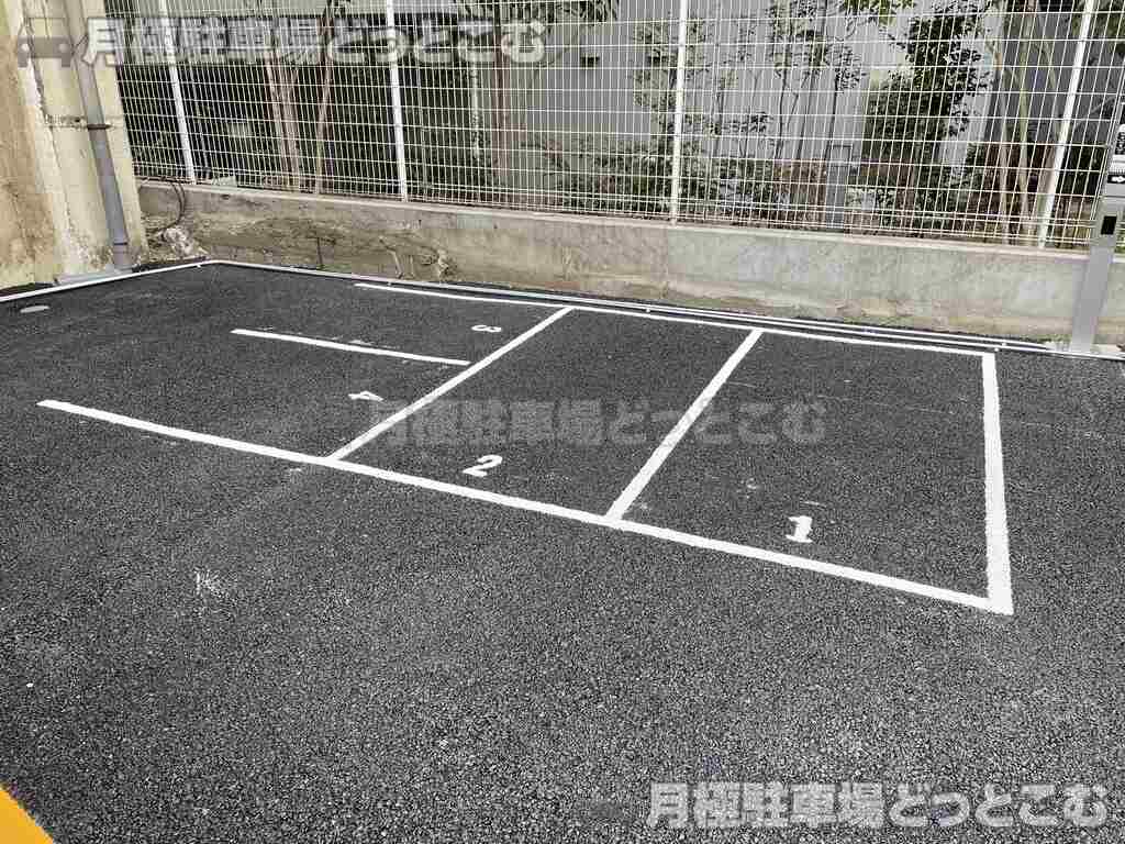 墨田区石原2-2-12の月極駐車場2