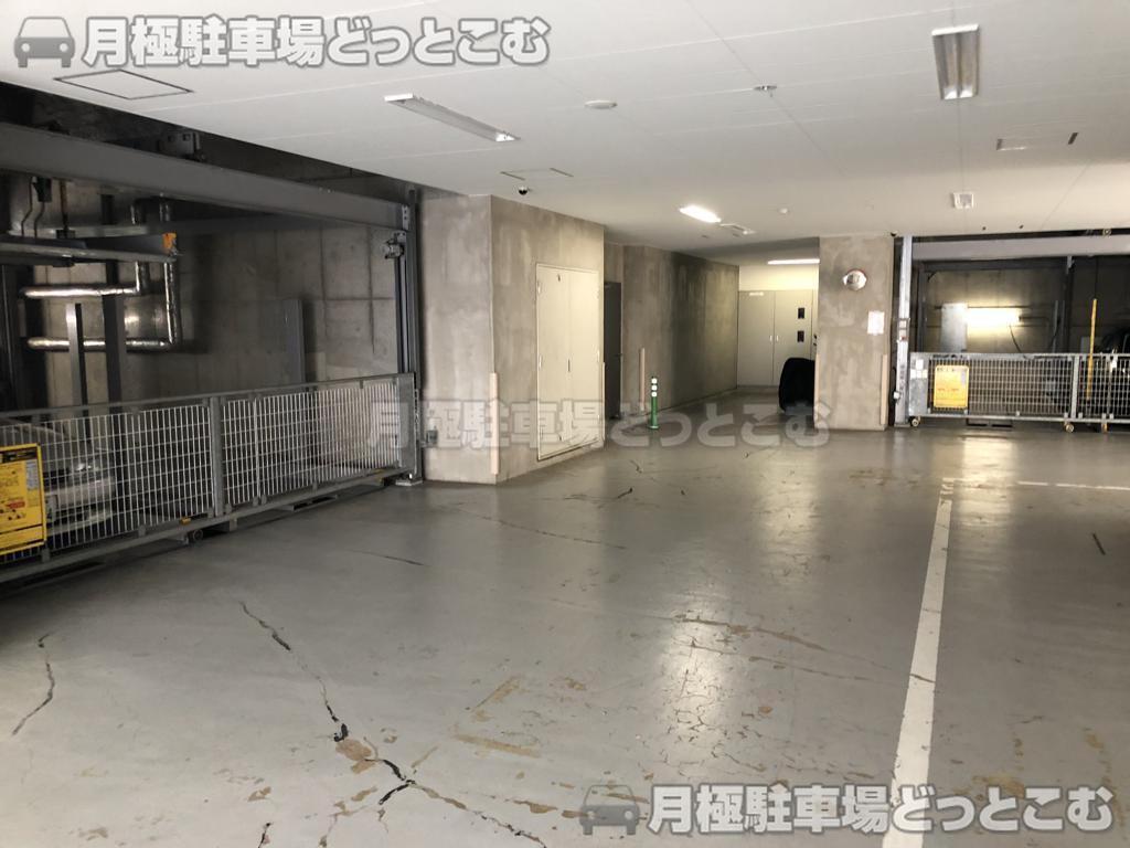 豊島区巣鴨3-5-16の月極駐車場3