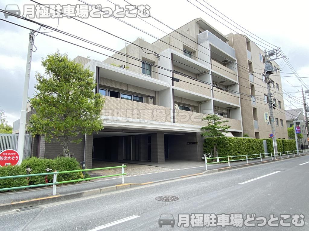 調布市東つつじケ丘2-10-26の月極駐車場3