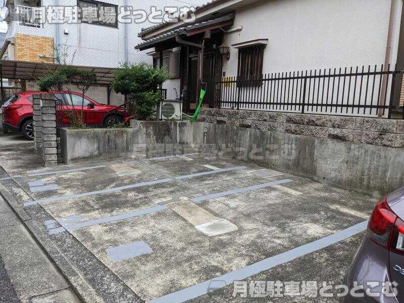 練馬区桜台5-19-5の月極駐車場3