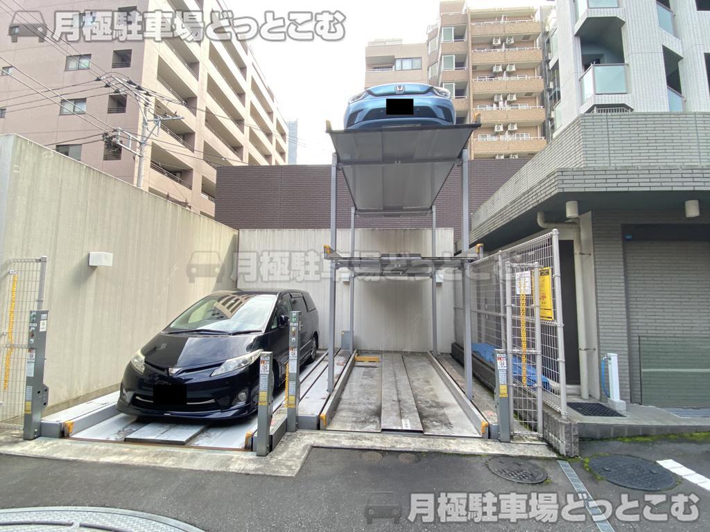 小金井市本町5-18-18の月極駐車場1