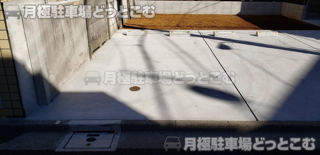 新宿区北新宿1丁目14-16の月極駐車場2