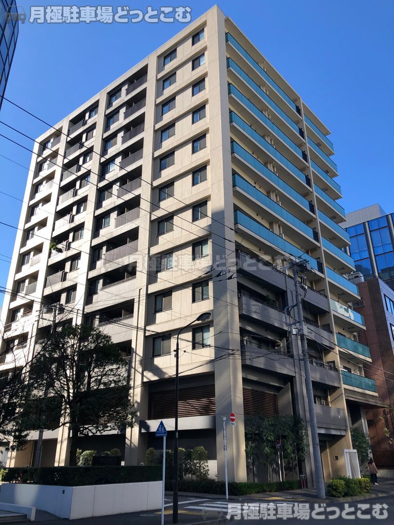 千代田区神田和泉町1-10-5の月極駐車場3