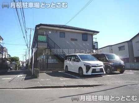 西東京市南町1丁目6－1 の月極駐車場1