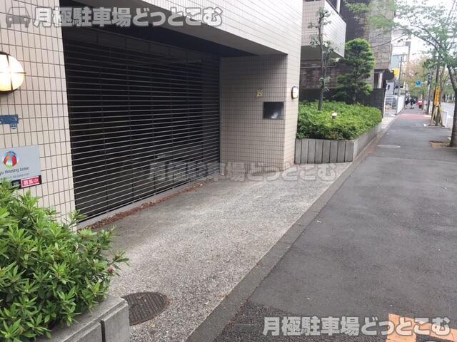 武蔵野市吉祥寺北町4丁目11-23の月極駐車場1