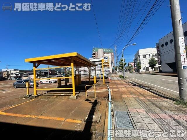 大仙市大曲黒瀬町565の月極駐車場2