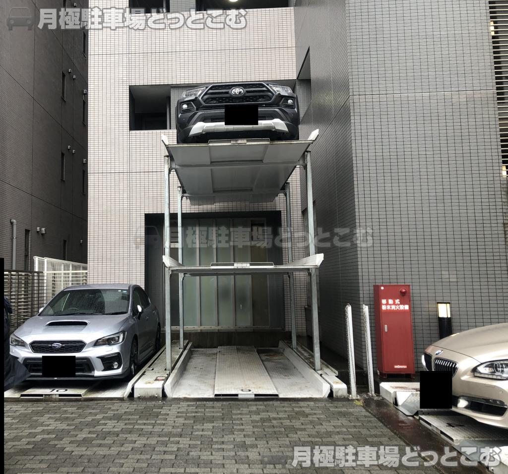 港区三田5-18-6の月極駐車場3
